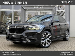 BMW X1 xDrive25e High Ex. Sportline |Leer|Trekhaak|Camera|19"LM velgen