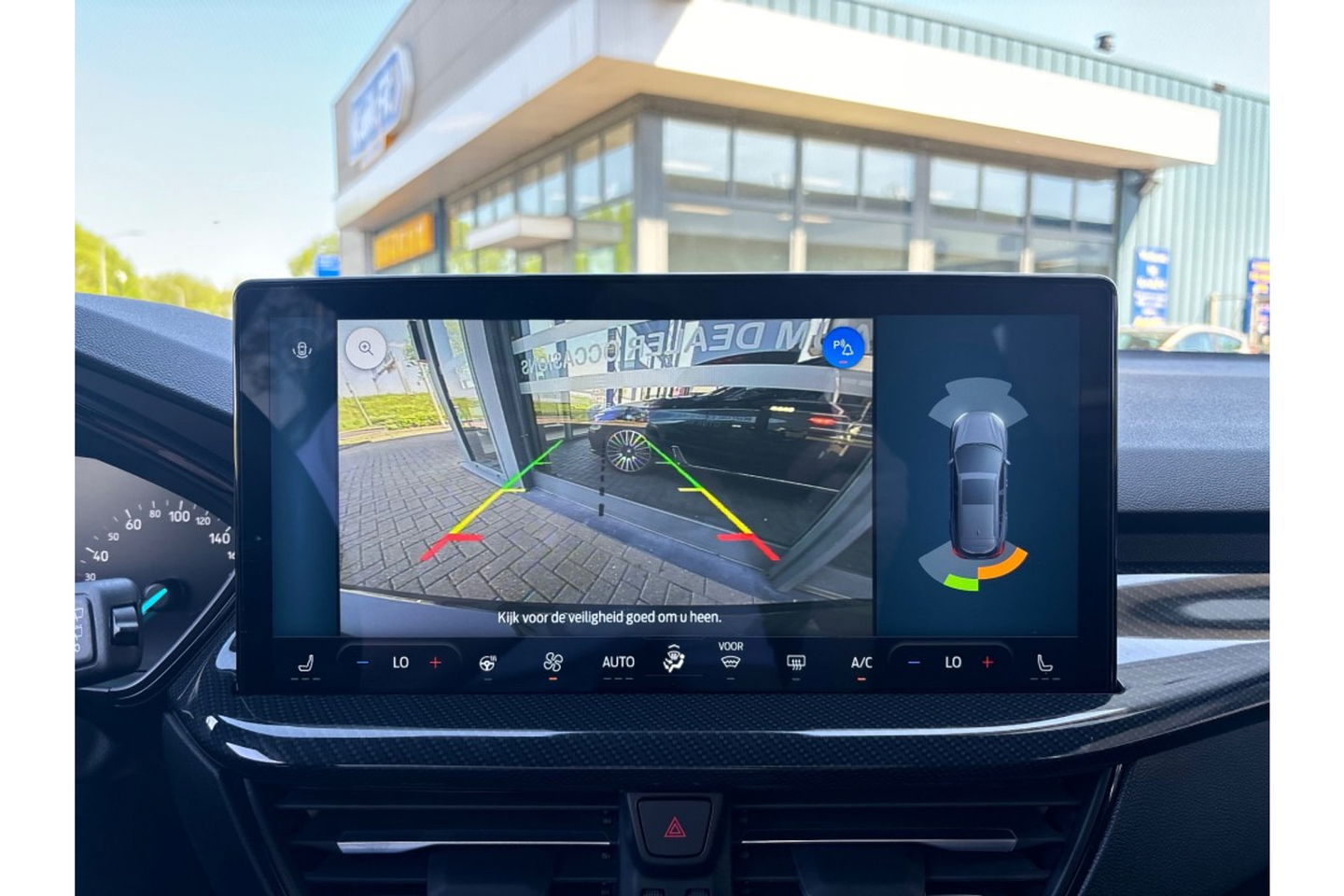 Ford Focus 1.0 ST LINE X AIRCO NAVI PDC-CAMERA360GR WINTERPACK.