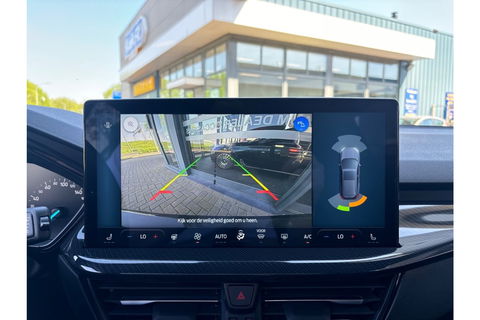 Ford Focus 1.0 ST LINE X AIRCO NAVI PDC-CAMERA360GR WINTERPACK.