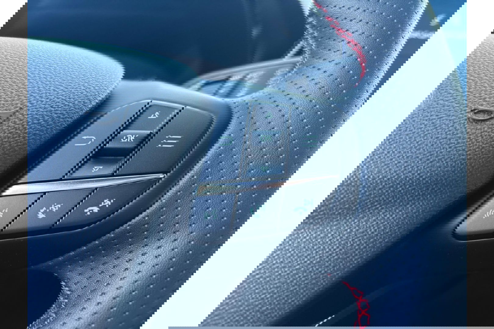 Ford Focus 1.0 ST LINE X AIRCO NAVI PDC-CAMERA360GR WINTERPACK.