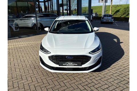 Ford Focus 1.0 TITANIUM X AIRCO WIDESCREEN PDC WINTERPACK.