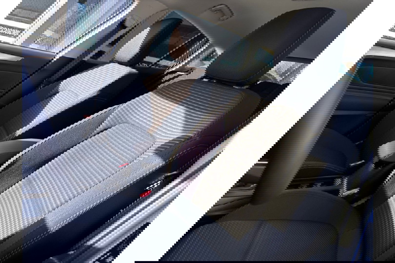 Ford Focus 1.0 TITANIUM X AIRCO WIDESCREEN PDC WINTERPACK.