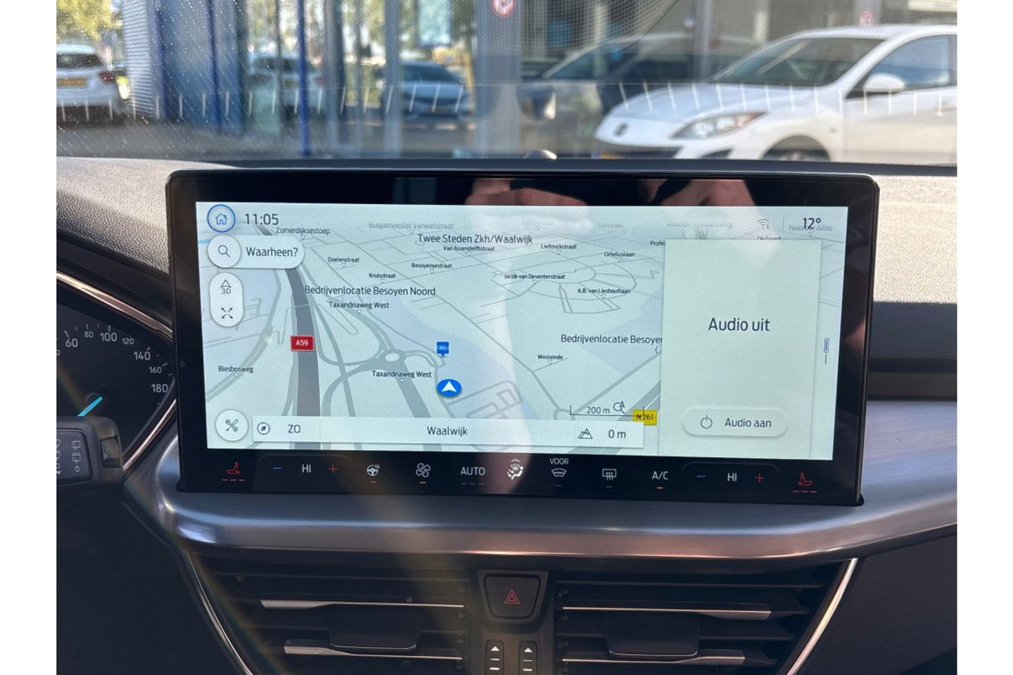 Ford Focus 1.0 TITANIUM X AIRCO WIDESCREEN PDC WINTERPACK.