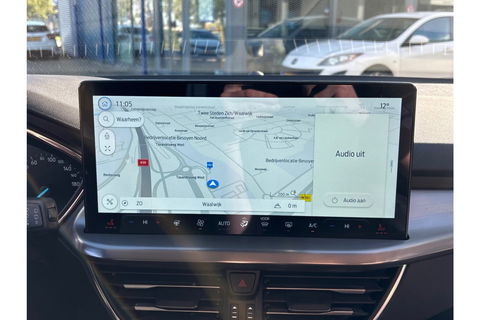 Ford Focus 1.0 TITANIUM X AIRCO WIDESCREEN PDC WINTERPACK.