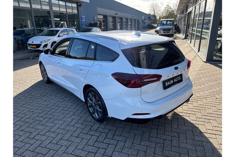 Ford Focus 1.0 TITANIUM X AIRCO WIDESCREEN PDC WINTERPACK.