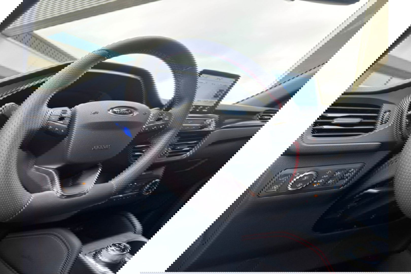 Ford Kuga 2.5 PHEV 225PK ST-LINE NORDIC AIRCO NAVI PDC-CAMERA.