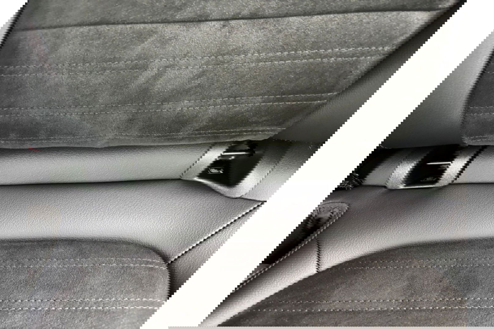 Ford Kuga 2.5 PHEV 225PK ST-LINE NORDIC AIRCO NAVI PDC-CAMERA.