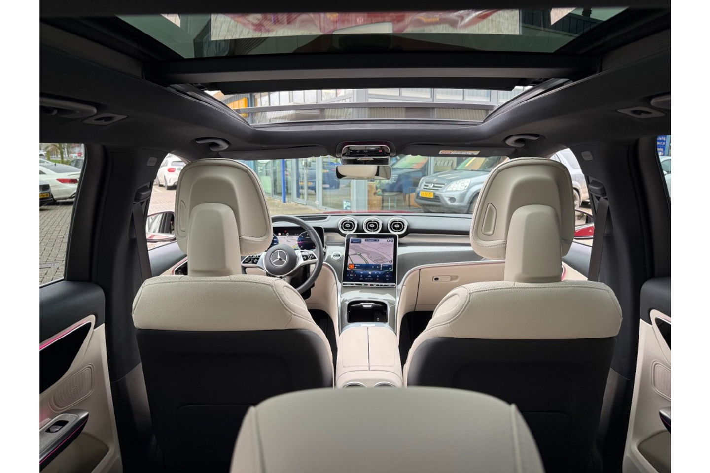 Mercedes-Benz GLC 300DE 4MATIC AMG LINE PANORAMA LEER NAVI PDC360GR.