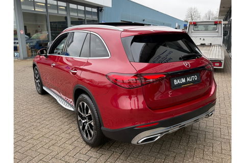 Mercedes-Benz GLC 300DE 4MATIC AMG LINE PANORAMA LEER NAVI PDC360GR.