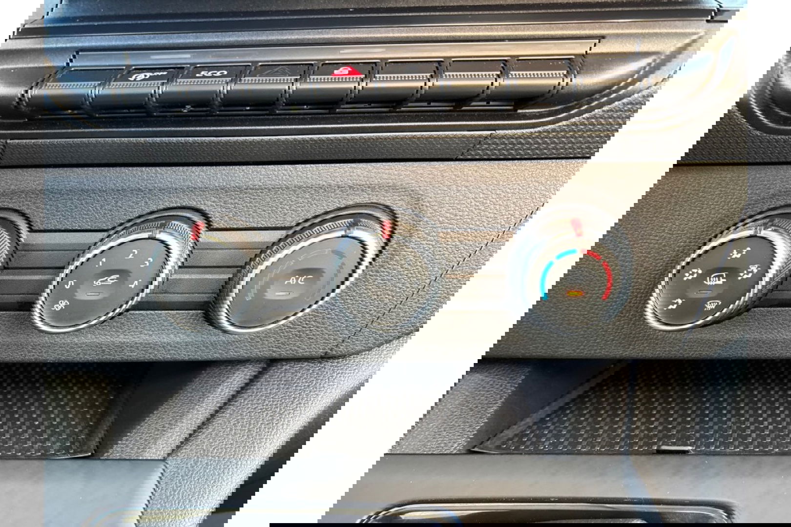 Nissan Overige TOWNSTAR ACCENTA BUSINESS L1 AIRCO PDC CARPLAY