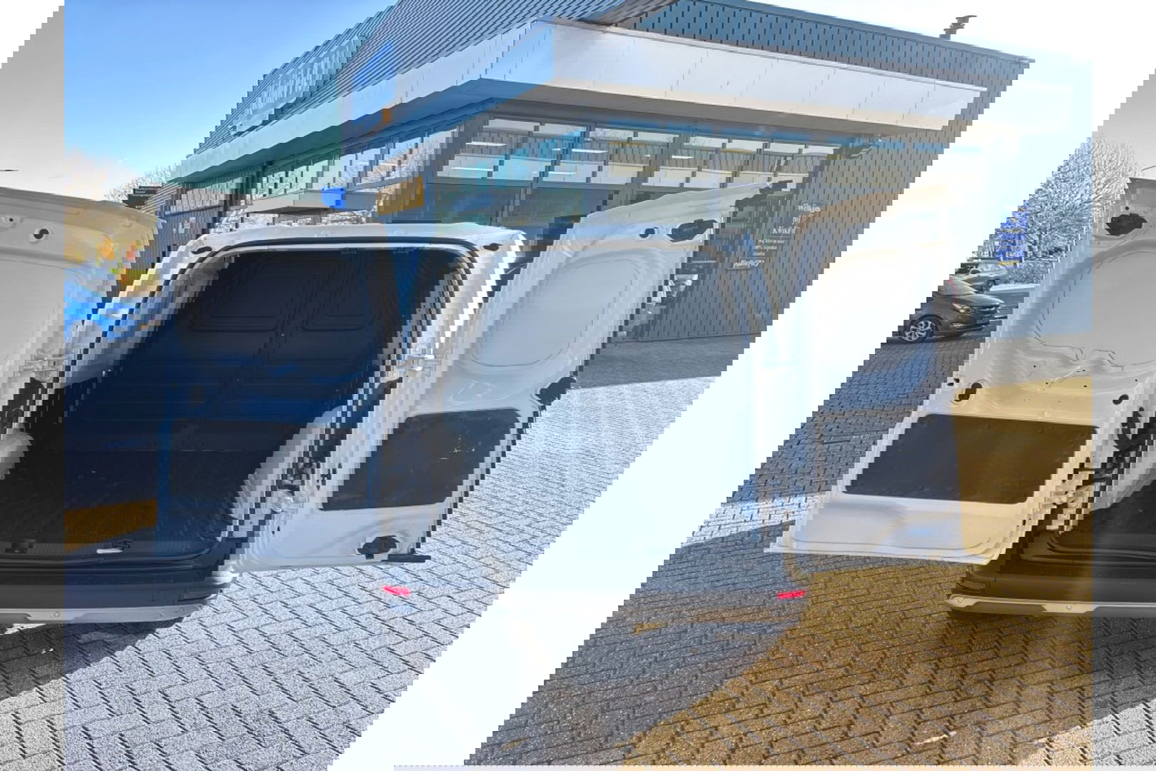 Nissan Overige TOWNSTAR ACCENTA BUSINESS L1 AIRCO PDC CARPLAY