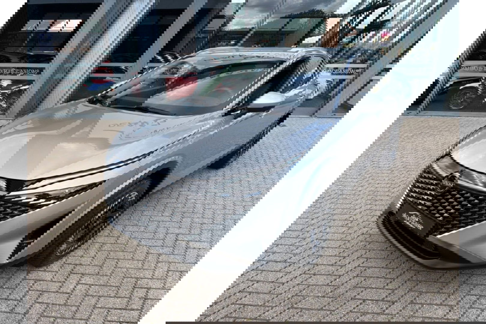 Nissan QASHQAI 1.3 MHEV X N-CONNECTA AUTOMAAT NAVI WIDESCREEN 360CAMERA.