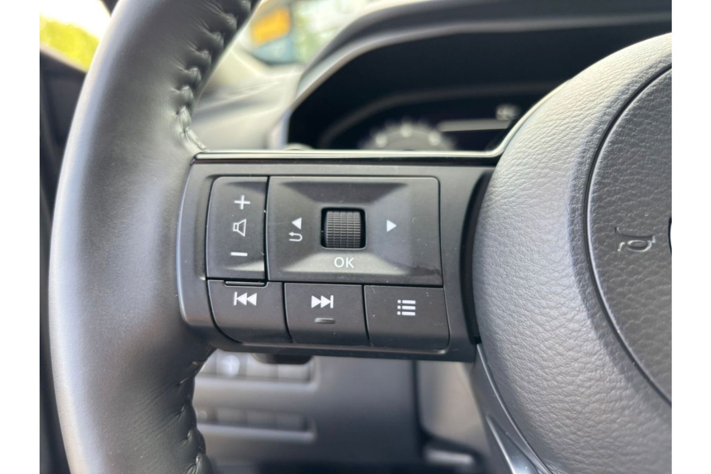 Nissan QASHQAI 1.3 MHEV X N-CONNECTA AUTOMAAT NAVI WIDESCREEN 360CAMERA.