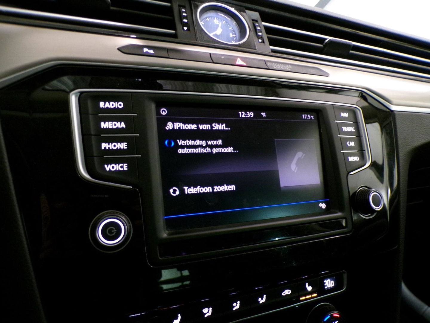 Volkswagen Passat Variant 1.4 TSI Highline Business R-Line "Origineel NL!" Automaat! Apple-Carplay Xenon 19"Velgen Adaptive-cruise