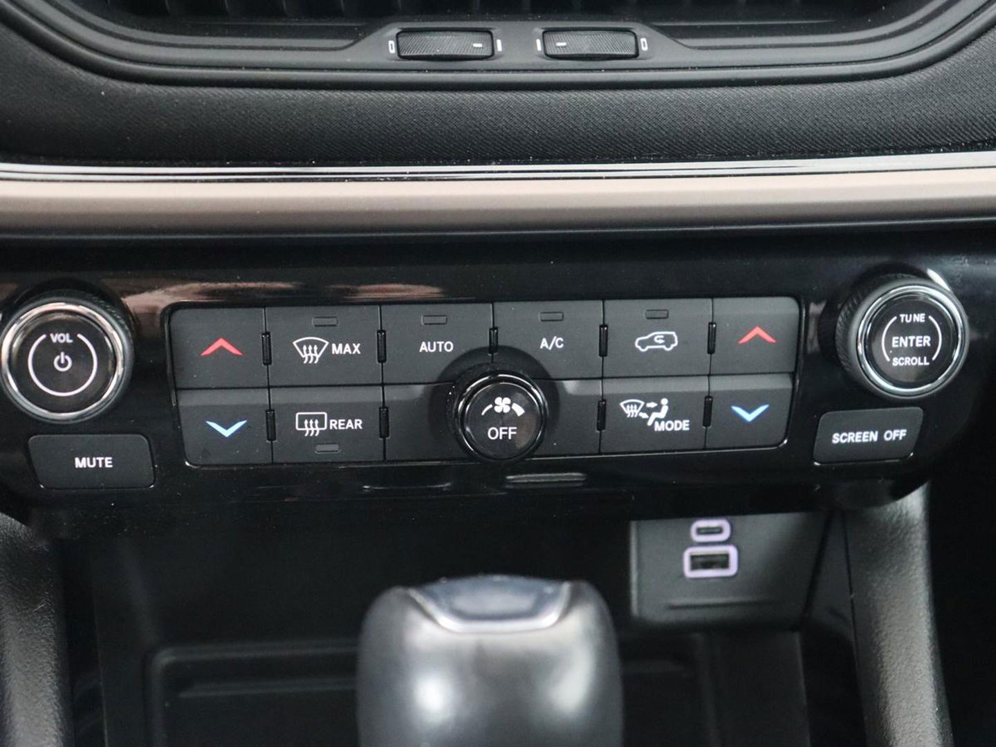 Jeep Compass 4xe 240 Plug-in Hybrid Electric S | Stoel & stuurverwarming | Half leder | Camera | Adaptive cruise | Carplay | Keyless | PHEV