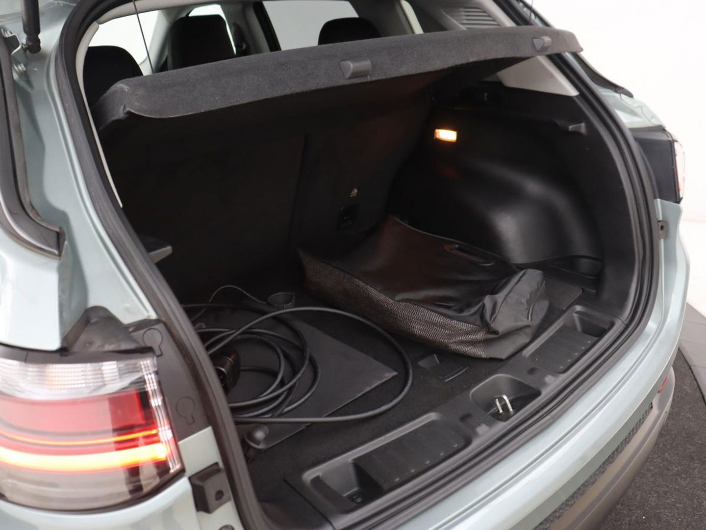 Jeep Compass 4xe 240 Plug-in Hybrid Electric S | Stoel & stuurverwarming | Half leder | Camera | Adaptive cruise | Carplay | Keyless | PHEV