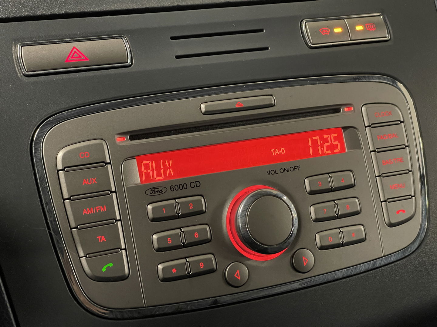 Ford Transit Connect T220S 1.8 TDCi Trend | Airconditioning | AUX | Elektrische ramen | Tussenschot | Achterdeuren |