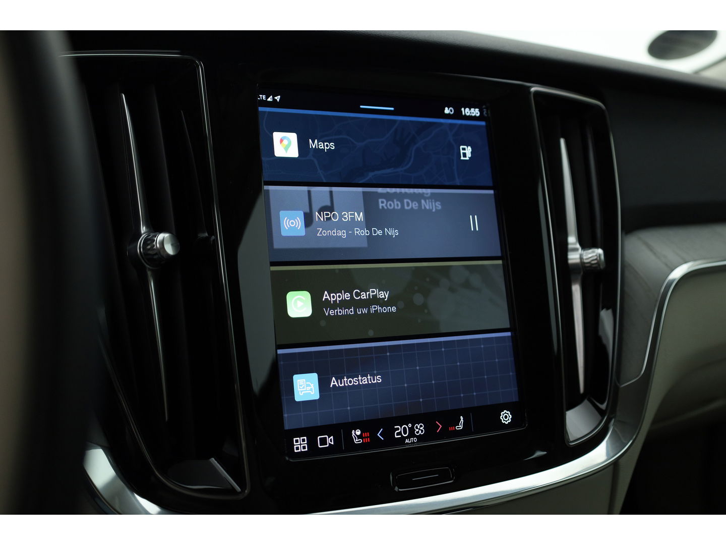 Volvo V60 2.0 T6 Plug-in hybrid AWD Plus Dark | ACC | BLIS | H&K | Stuur- & 4x stoelverw. | Elek. Voorstoelen |