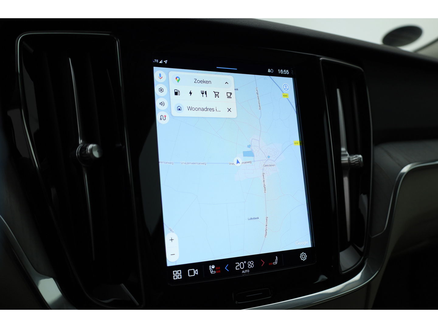 Volvo V60 2.0 T6 Plug-in hybrid AWD Plus Dark | ACC | BLIS | H&K | Stuur- & 4x stoelverw. | Elek. Voorstoelen |