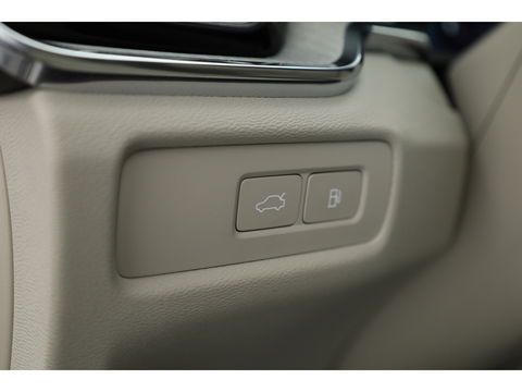 Volvo V60 2.0 T6 Plug-in hybrid AWD Plus Dark | ACC | BLIS | H&K | Stuur- & 4x stoelverw. | Elek. Voorstoelen |