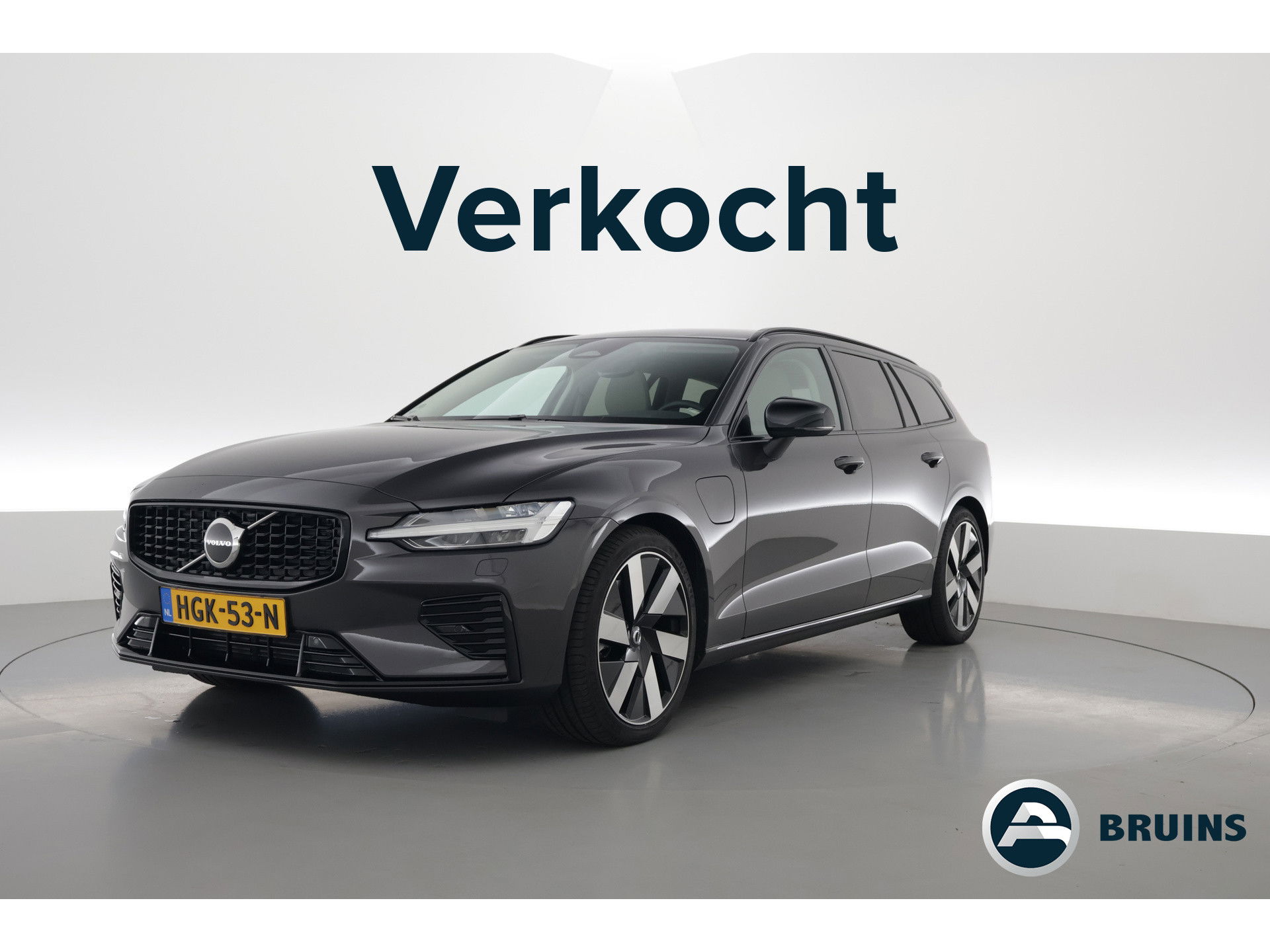 Volvo V60 2.0 T6 Plug-in hybrid AWD Plus Dark | ACC | BLIS | H&K | Stuur- & 4x stoelverw. | Elek. Voorstoelen |