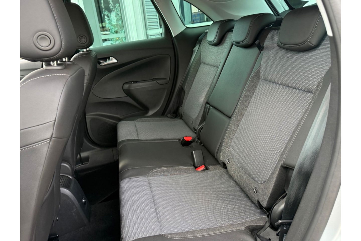 Opel Crossland 1.2 TURBO ELEGANCE 110PK AIRCO NAVI PDC-CAMERA.