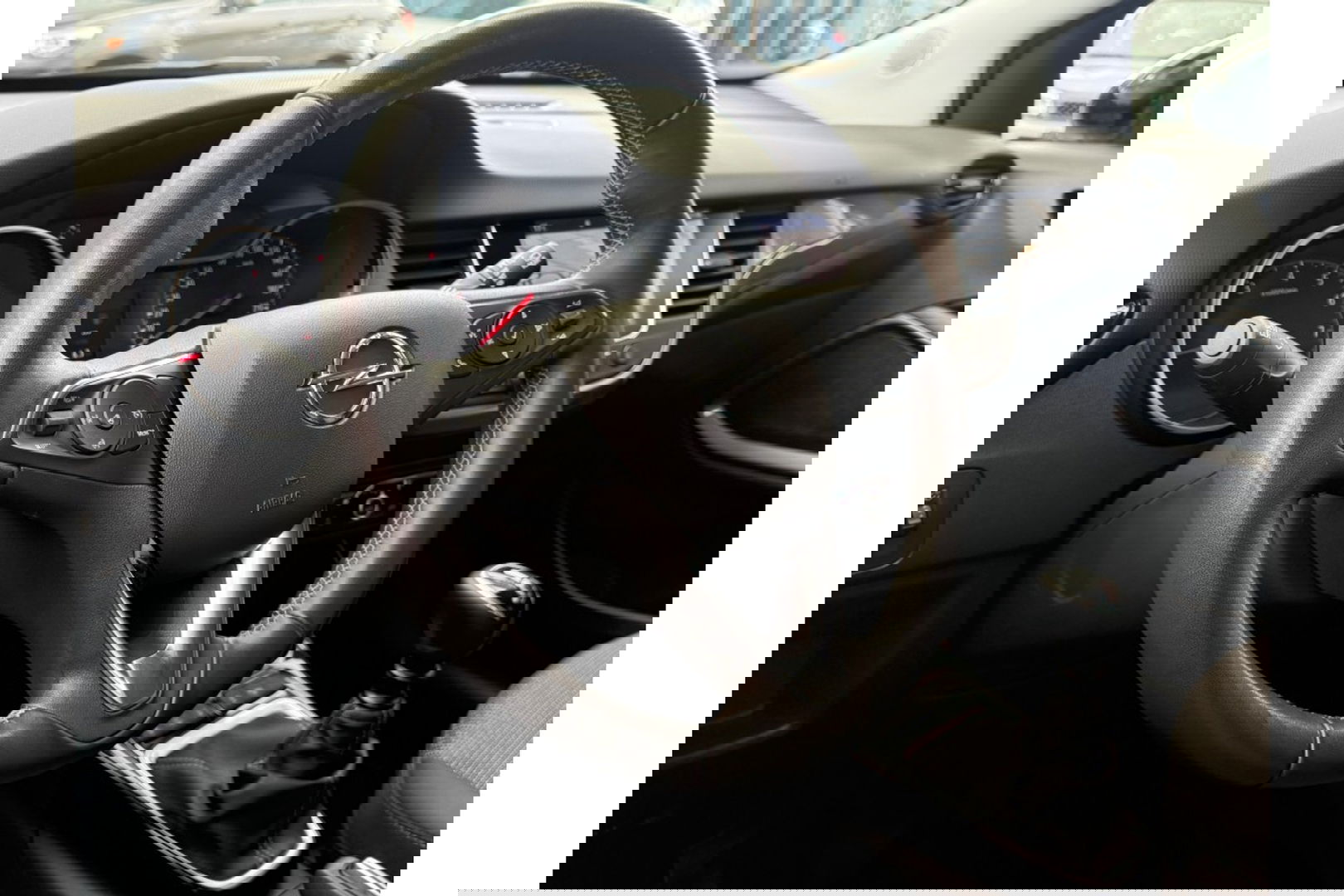 Opel Crossland 1.2 TURBO ELEGANCE 110PK AIRCO NAVI PDC-CAMERA.