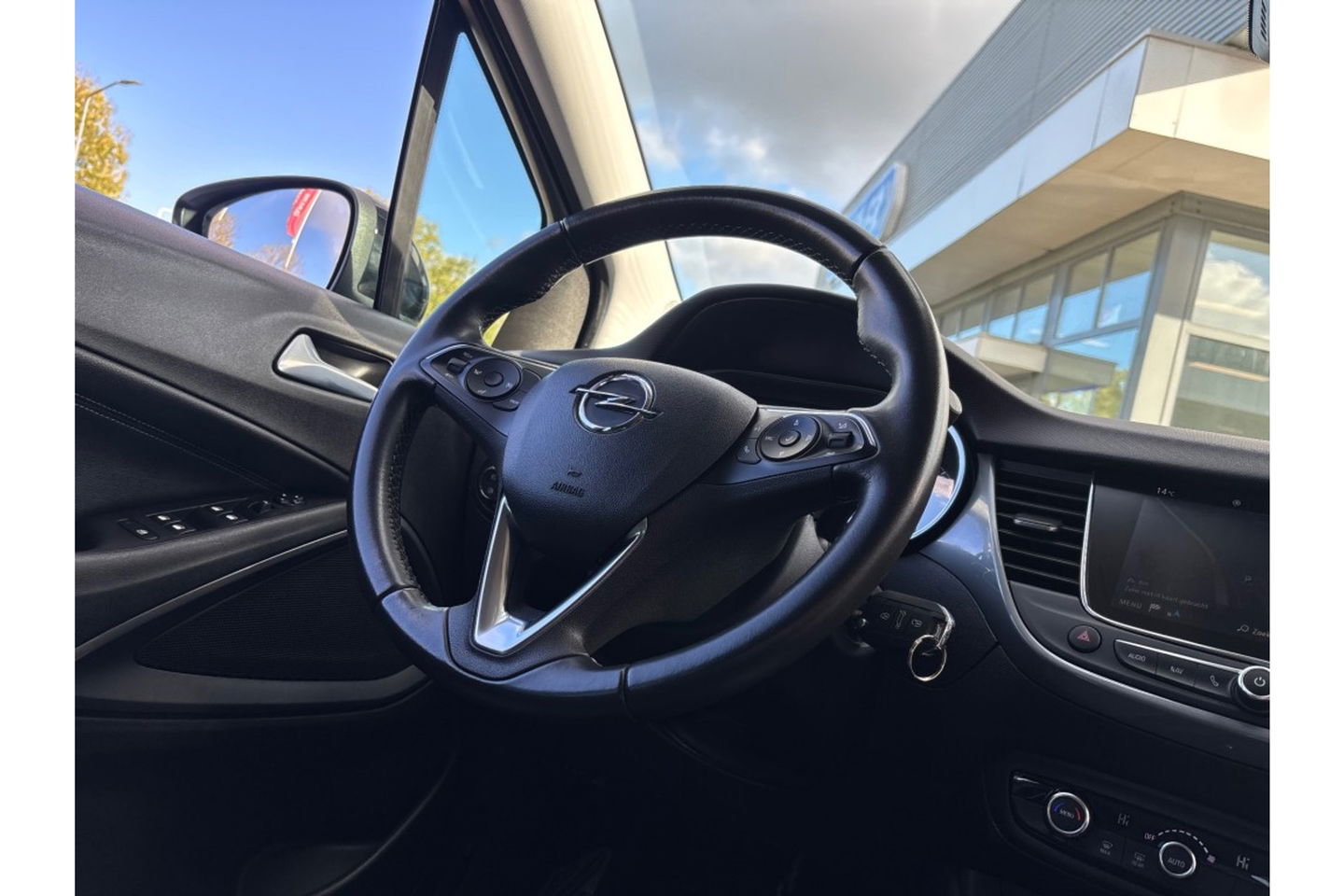 Opel Crossland 1.2 TURBO LEVEL 3 AUTOMAAT AIRCO NAVI PDC-CAMERA.