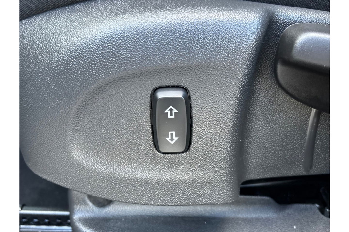 Opel Crossland 1.2 TURBO LEVEL 3 AUTOMAAT AIRCO NAVI PDC-CAMERA.