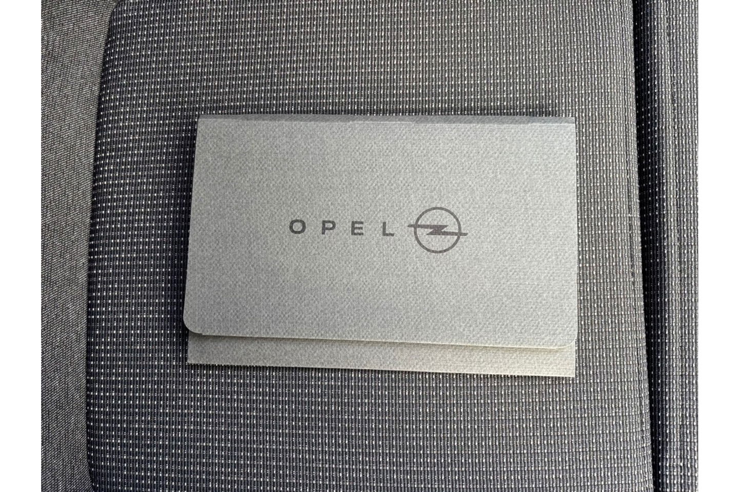 Opel Crossland 1.2 TURBO LEVEL 3 AUTOMAAT AIRCO NAVI PDC-CAMERA.