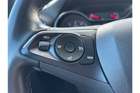 Opel Crossland 1.2 TURBO LEVEL 3 AUTOMAAT AIRCO NAVI PDC-CAMERA.