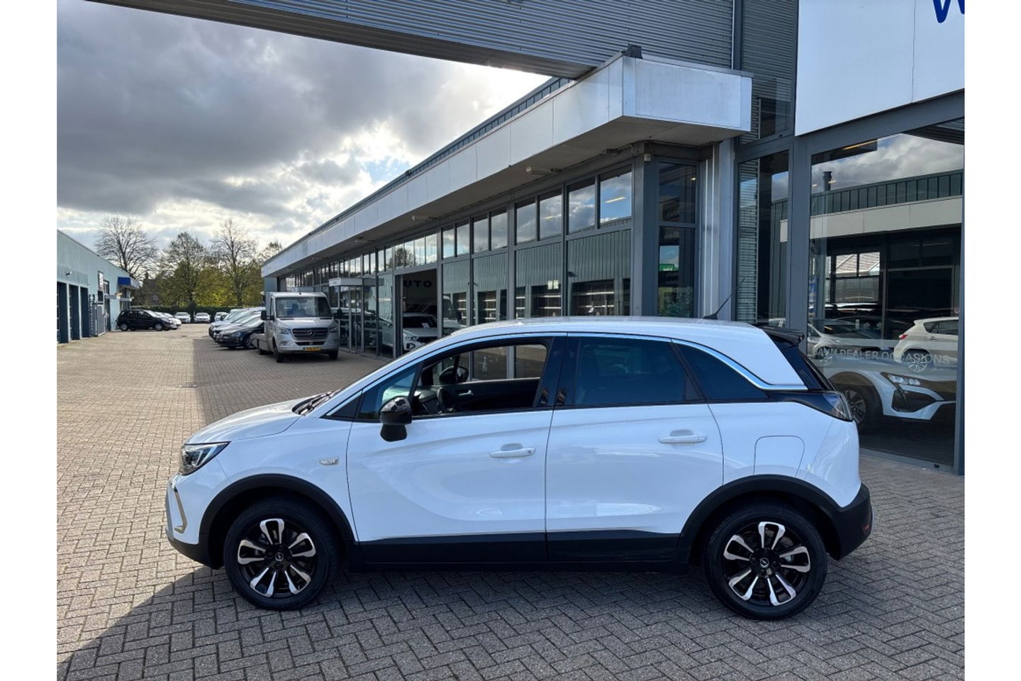 Opel Crossland 1.2 TURBO LEVEL 3 AUTOMAAT AIRCO NAVI PDC-CAMERA.