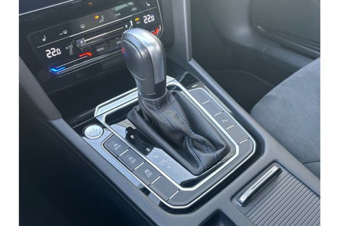 Volkswagen Arteon Shooting Brake 2.0 TSI R 320PK AUTOMAAT 4MOTION PANORAMA HEADUP.