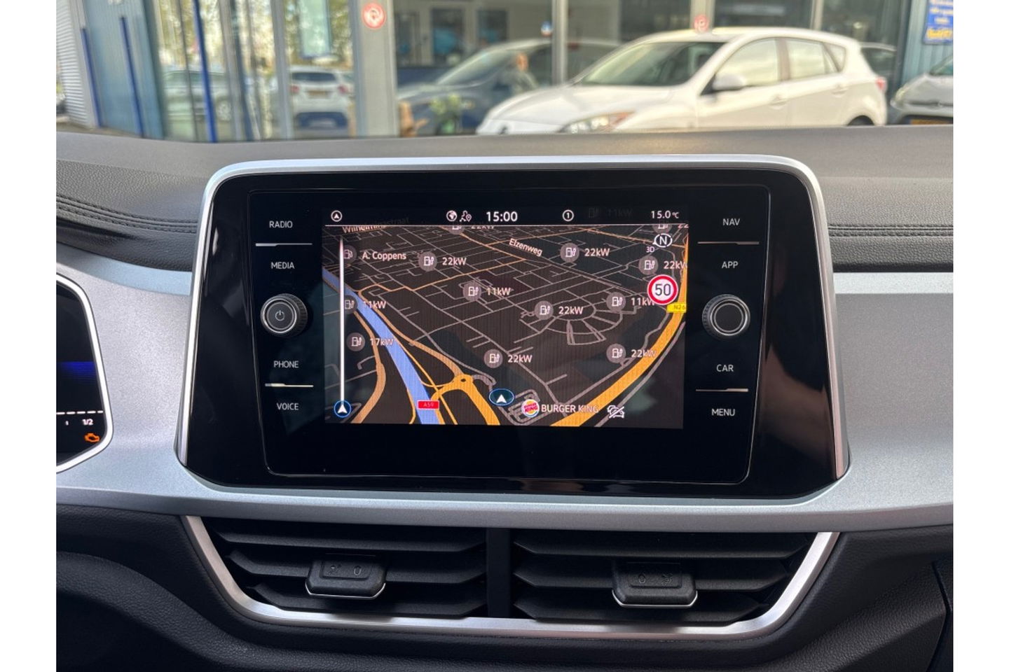 Volkswagen T-Roc 1.0 TSI GOAL EDITION AIRCO NAVI PDC LMV STOELVW