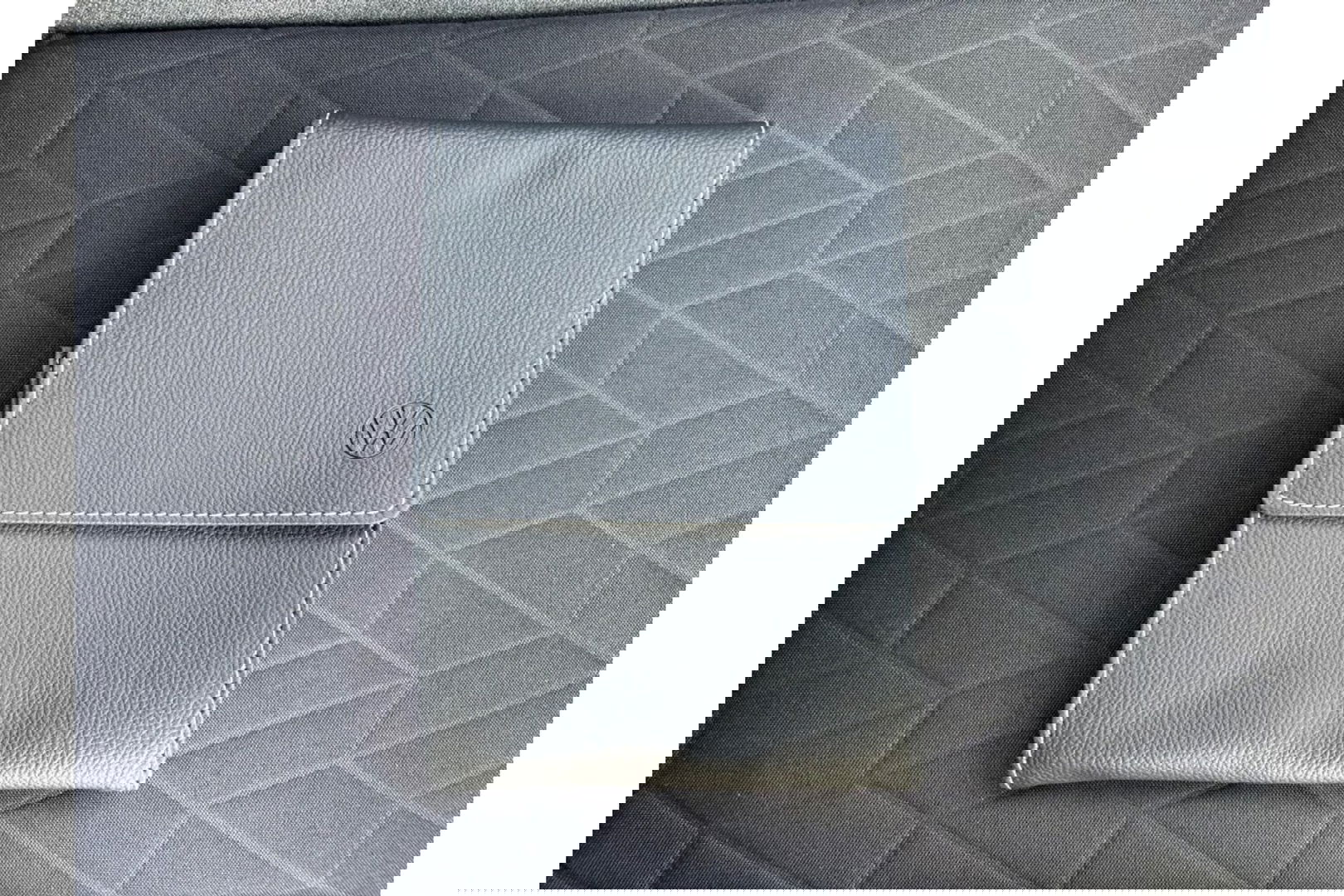 Volkswagen T-Roc 1.0 TSI GOAL EDITION AIRCO NAVI PDC LMV STOELVW