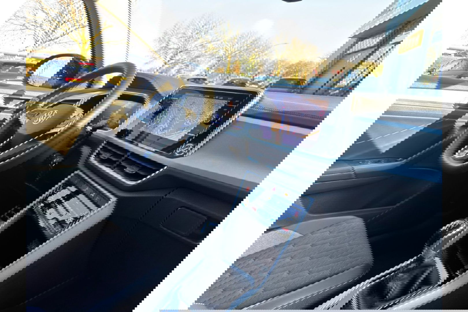 Volkswagen T-Roc 1.0 TSI GOAL EDITION AIRCO NAVI PDC LMV STOELVW