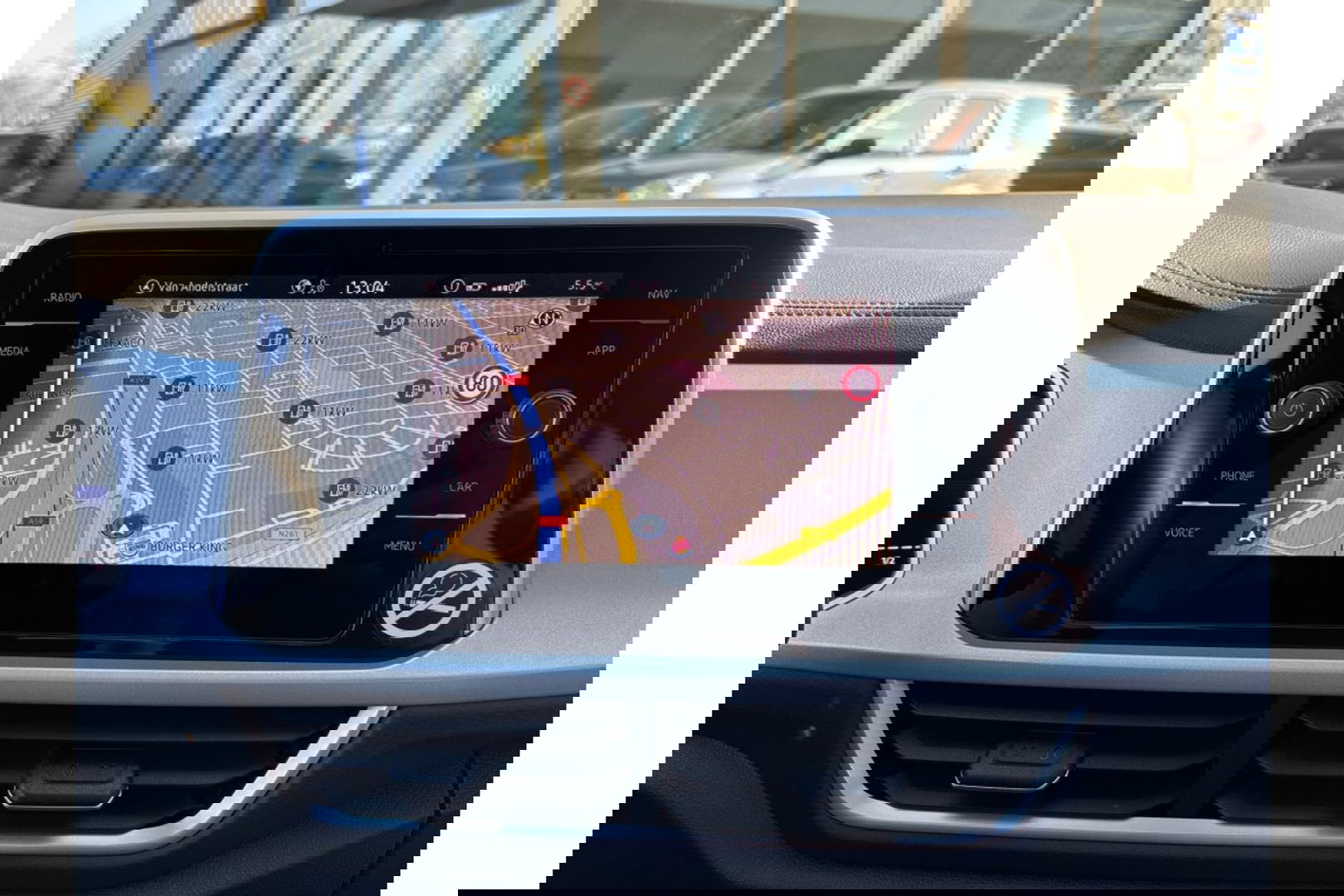 Volkswagen T-Roc 1.0 TSI GOAL EDITION AIRCO NAVI PDC LMV STOELVW