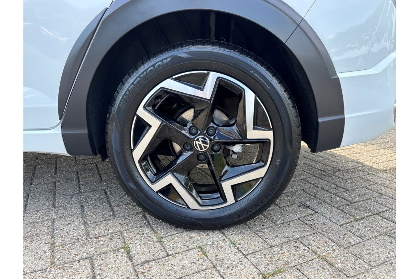 Volkswagen Taigo 1.0 TSI R-LINE AIRCO NAVI CARPLAY PDC STOELVERW.