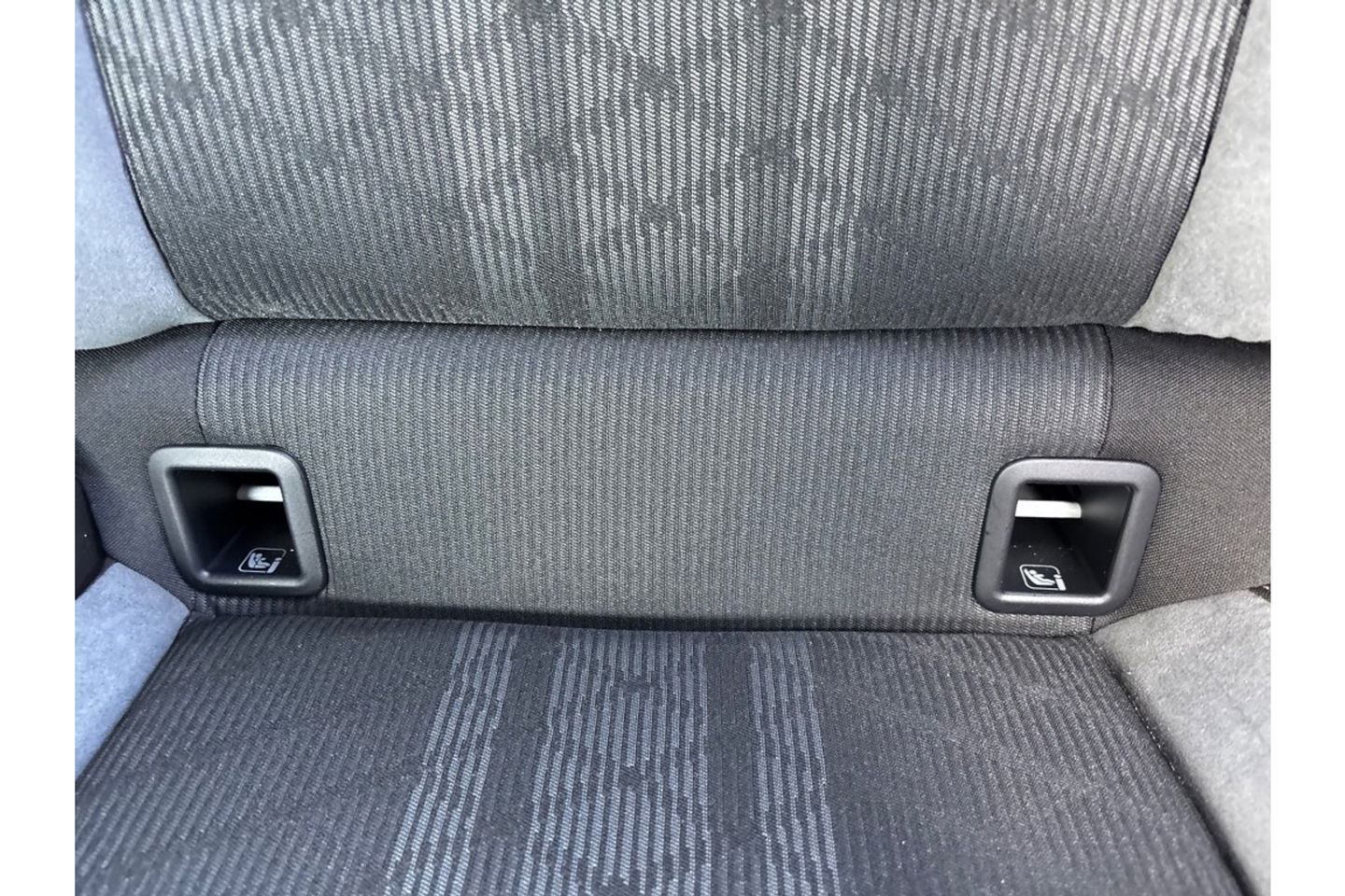 Volkswagen Taigo 1.0 TSI R-LINE AIRCO NAVI CARPLAY PDC STOELVERW.