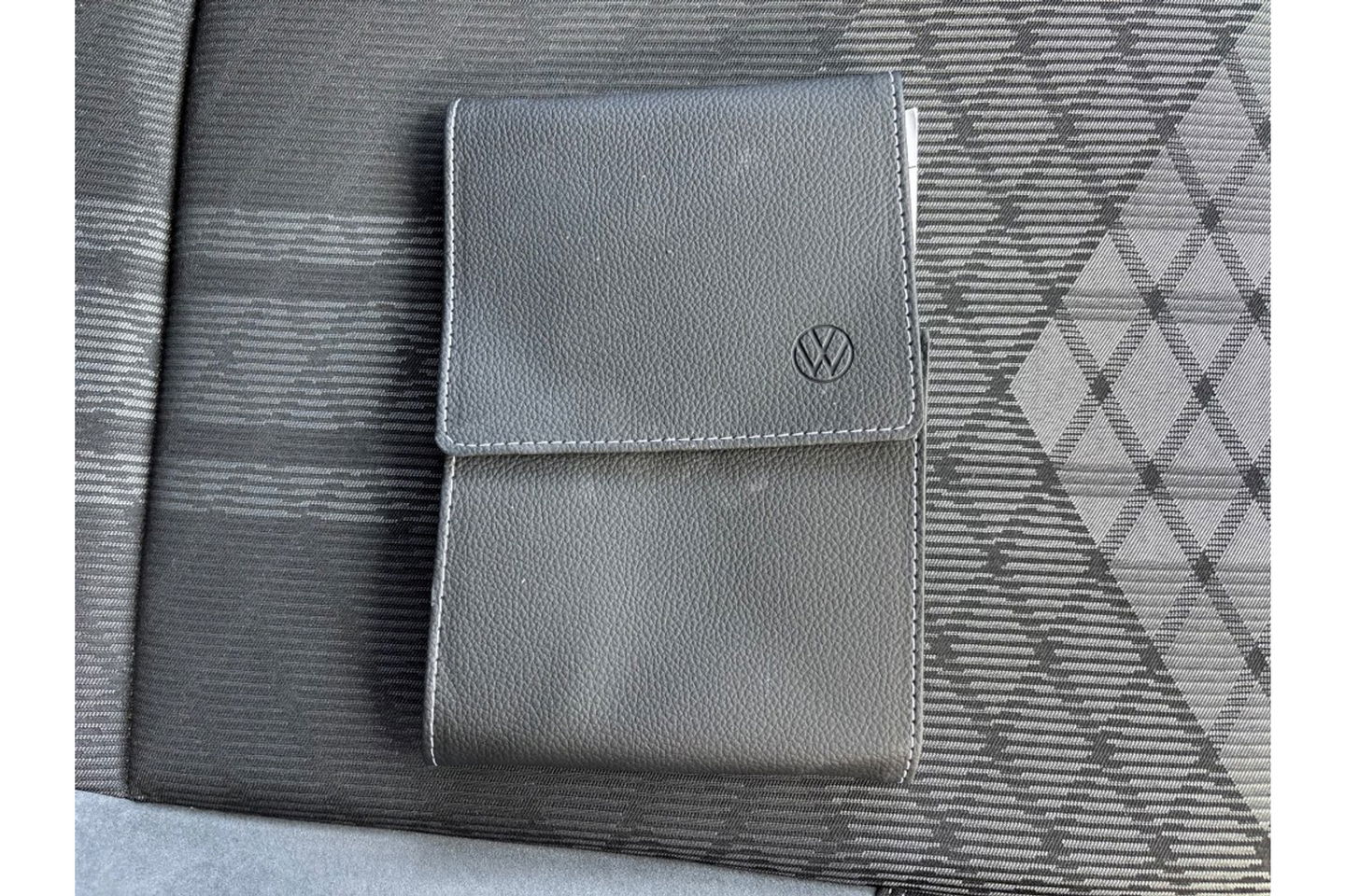 Volkswagen Taigo 1.0 TSI R-LINE AIRCO NAVI CARPLAY PDC STOELVERW.