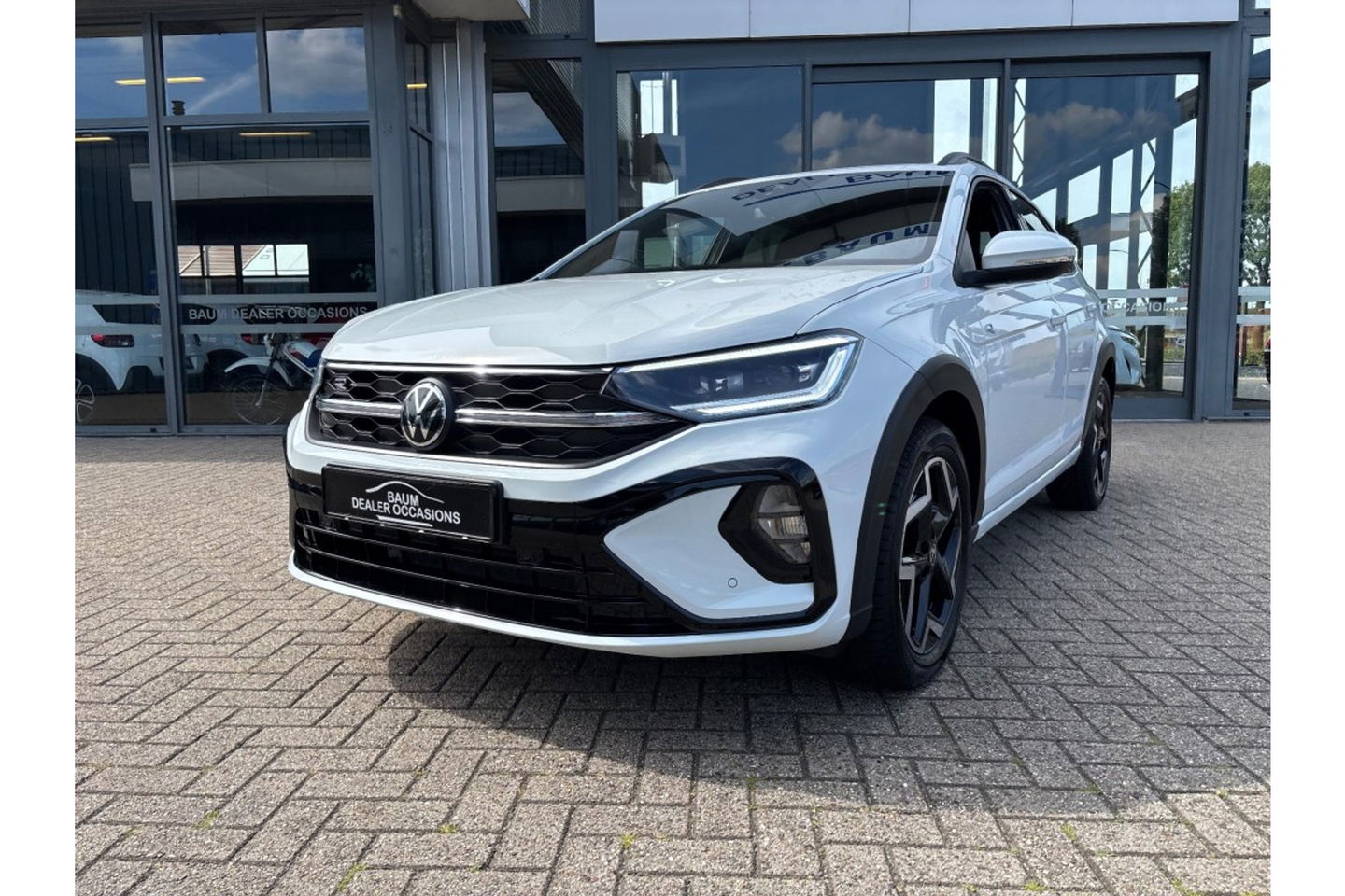 Volkswagen Taigo 1.0 TSI R-LINE AIRCO NAVI CARPLAY PDC STOELVERW.