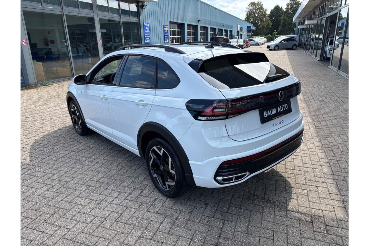 Volkswagen Taigo 1.0 TSI R-LINE AIRCO NAVI CARPLAY PDC STOELVERW.