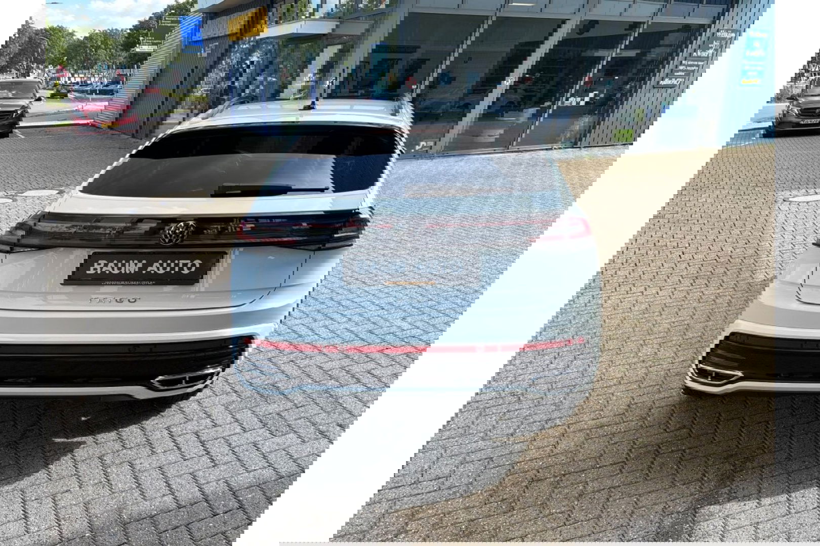 Volkswagen Taigo 1.0 TSI R-LINE AIRCO NAVI CARPLAY PDC STOELVERW.