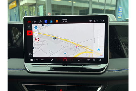 Volkswagen Tiguan 2.0 TDI R-LINE AUTOMAAT 150PK AIRCO NAVI BIGSCREEN PDC-CAMERA MASSAGE.