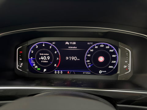 Volkswagen Tiguan 1.5 TSI R-Line Panoramadak, Applecarplay, Camera