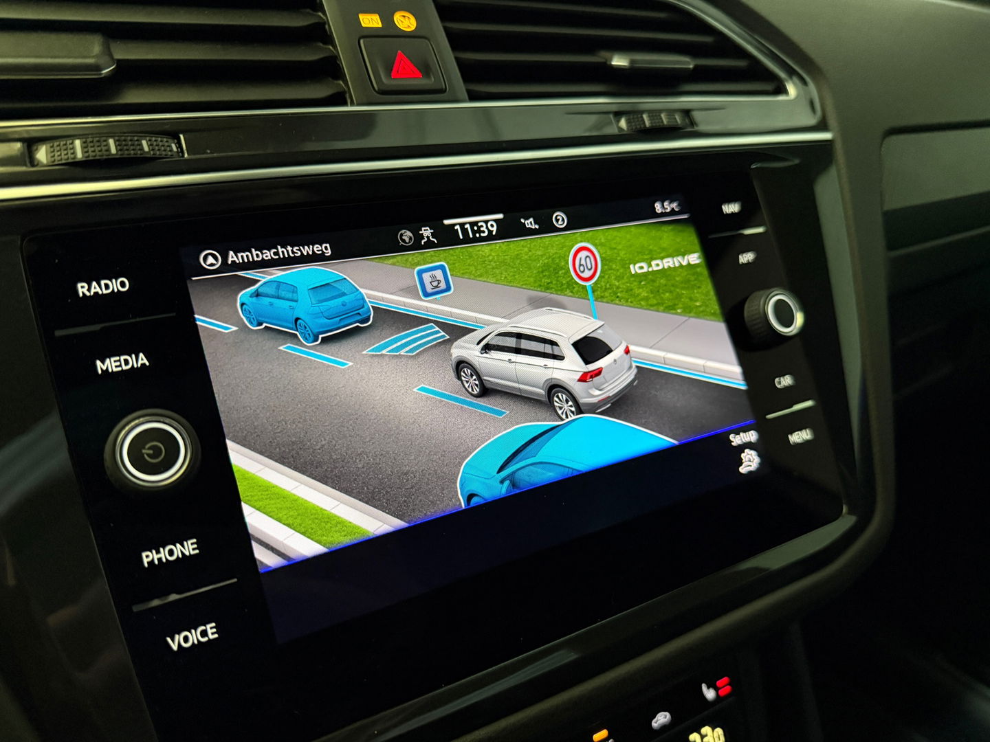 Volkswagen Tiguan 1.5 TSI R-Line Panoramadak, Applecarplay, Camera