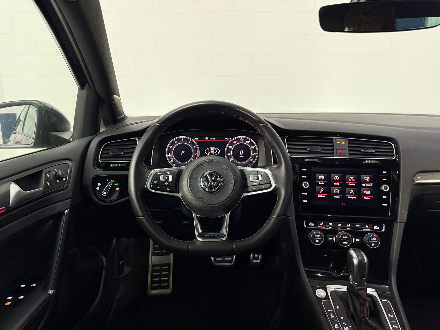 Volkswagen Golf 2.0 TSI GTI Performance