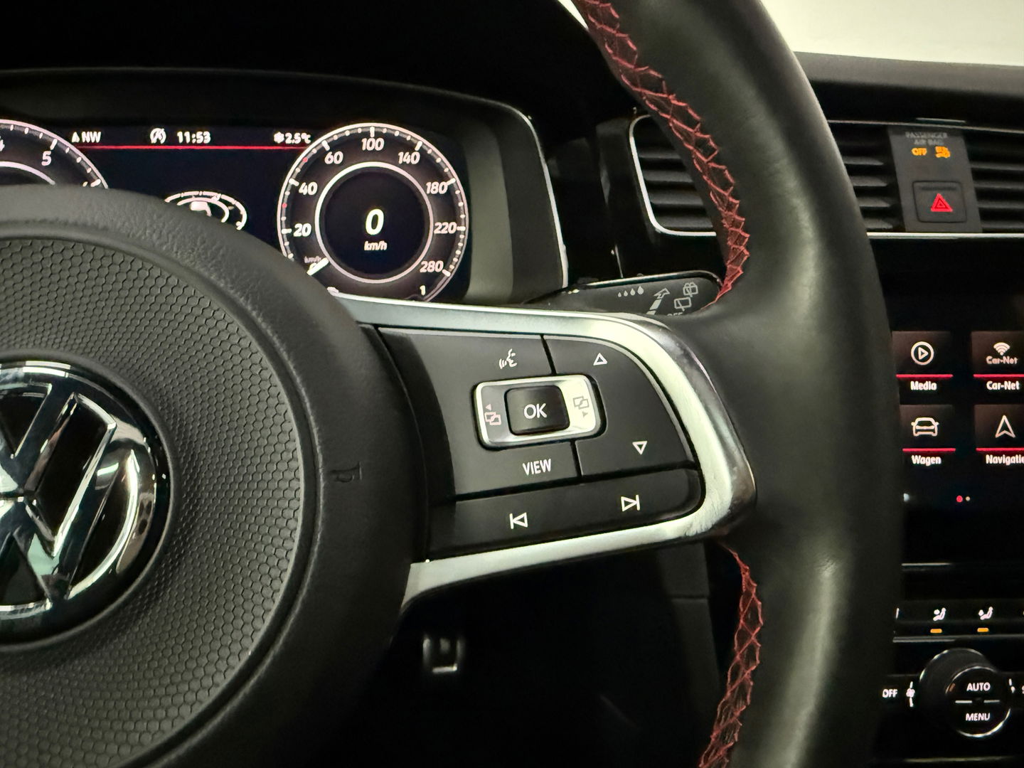 Volkswagen Golf 2.0 TSI GTI Performance