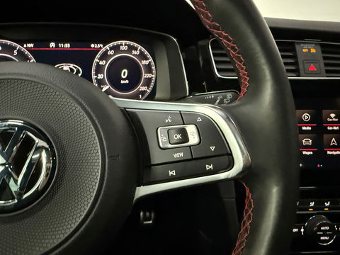 Volkswagen Golf 2.0 TSI GTI Performance