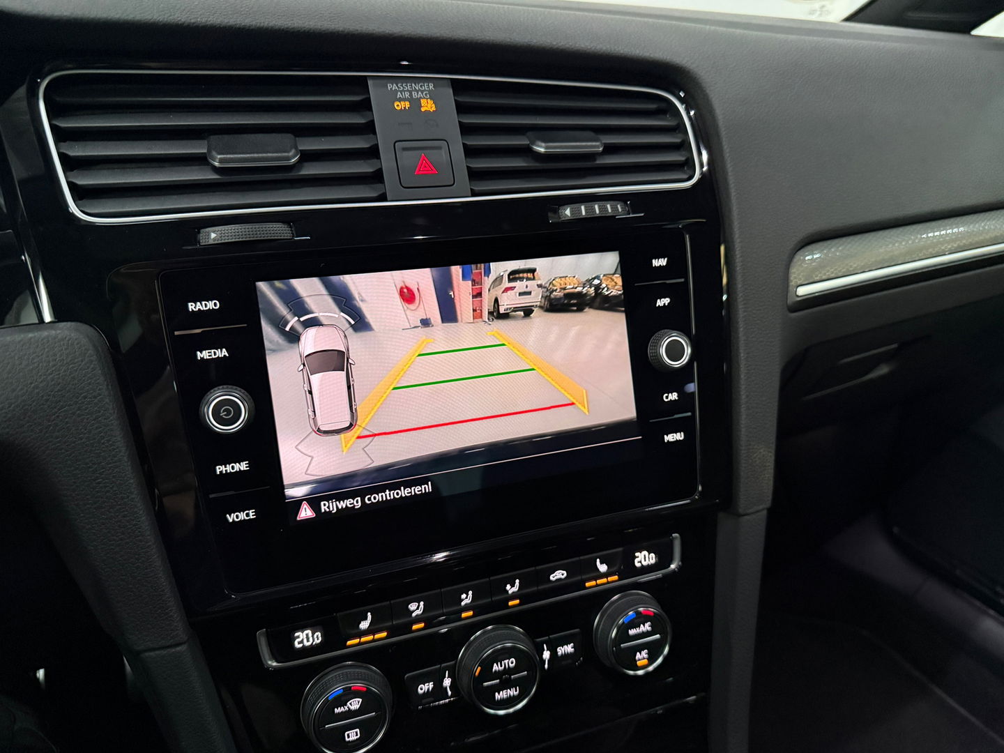 Volkswagen Golf 2.0 TSI GTI Performance